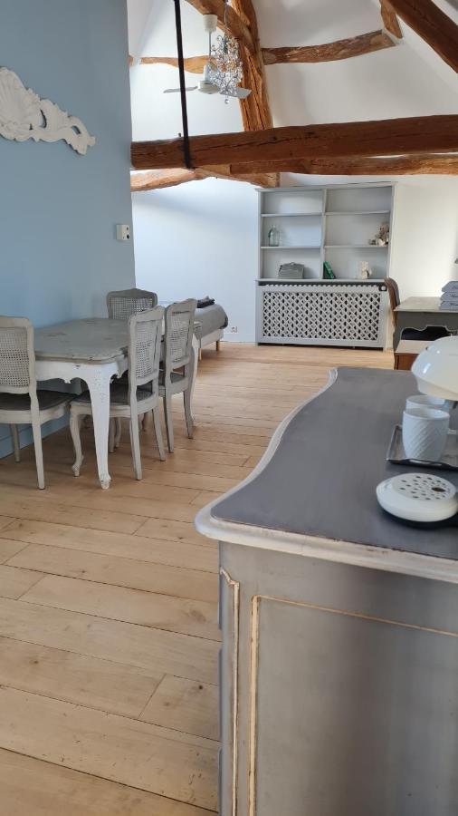 Belle Suite Dans Corps De Ferme - Logement Alicia Villiers-sous-Grez Екстериор снимка