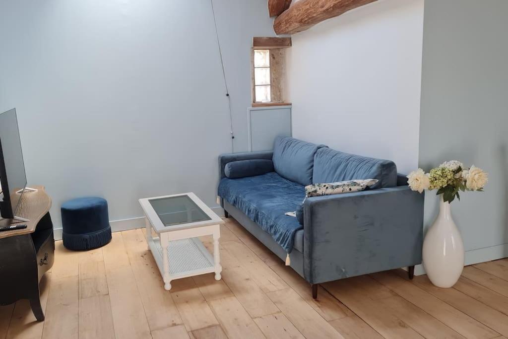 Belle Suite Dans Corps De Ferme - Logement Alicia Villiers-sous-Grez Екстериор снимка